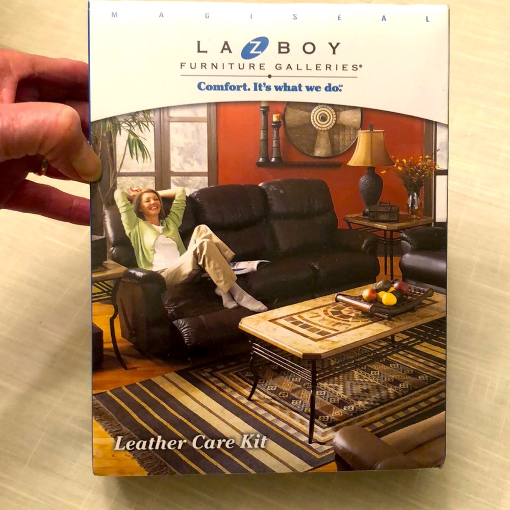 LA-Z-BOY LEATHER CARE KIT -NWOT FACTORY SEALED - CREAM CLEANER CLOTH SPONGE #546